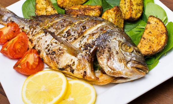 Почему речная рыба намного опаснее морской